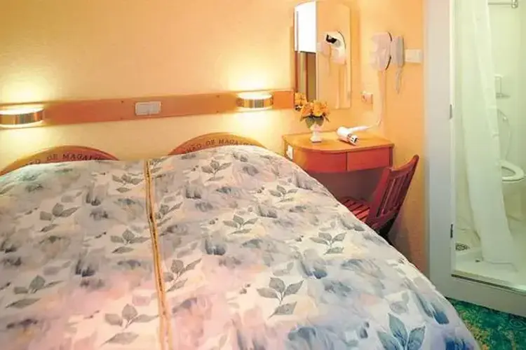 Infante Don Henrique 4* Super.webp