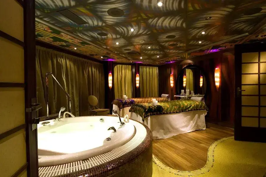 Carnival Splendor.webp