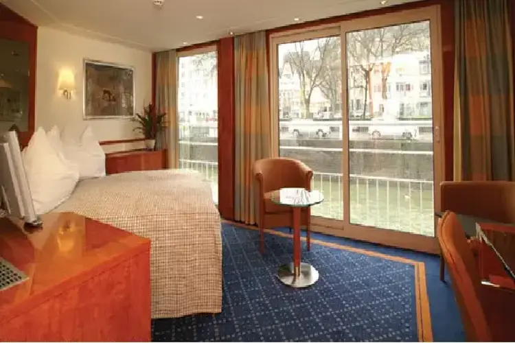 Люкс, Верхняя палуба Роял.webp