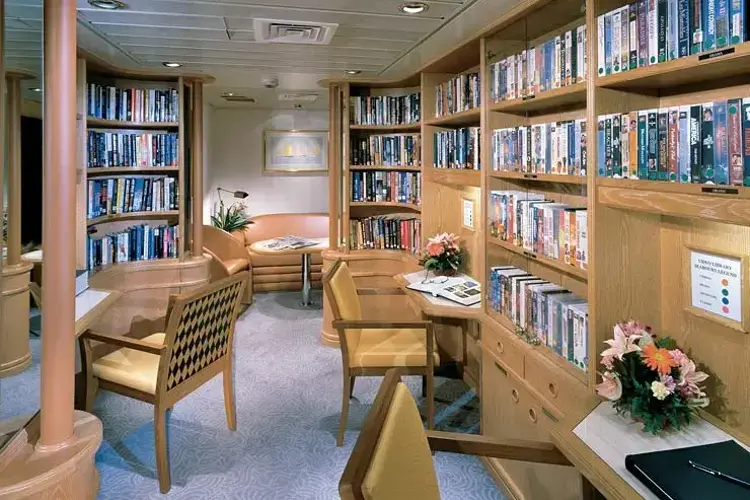 Seabourn Legend.webp