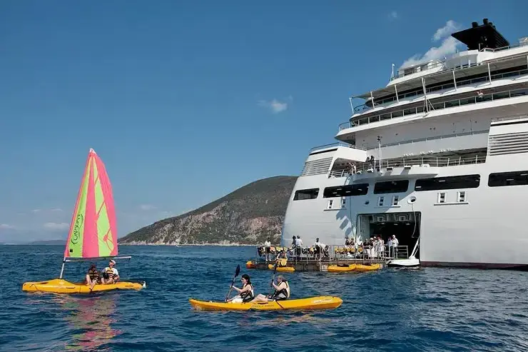 Seabourn Sojourn.webp