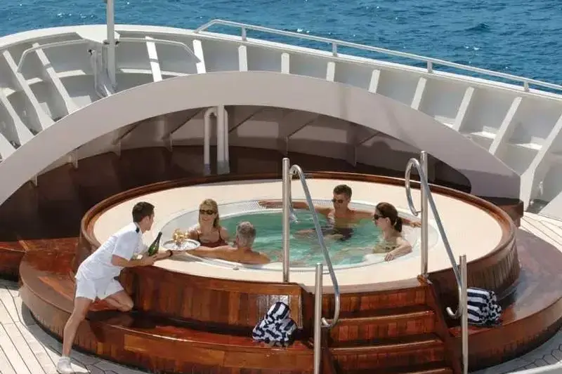 Seabourn Spirit.webp