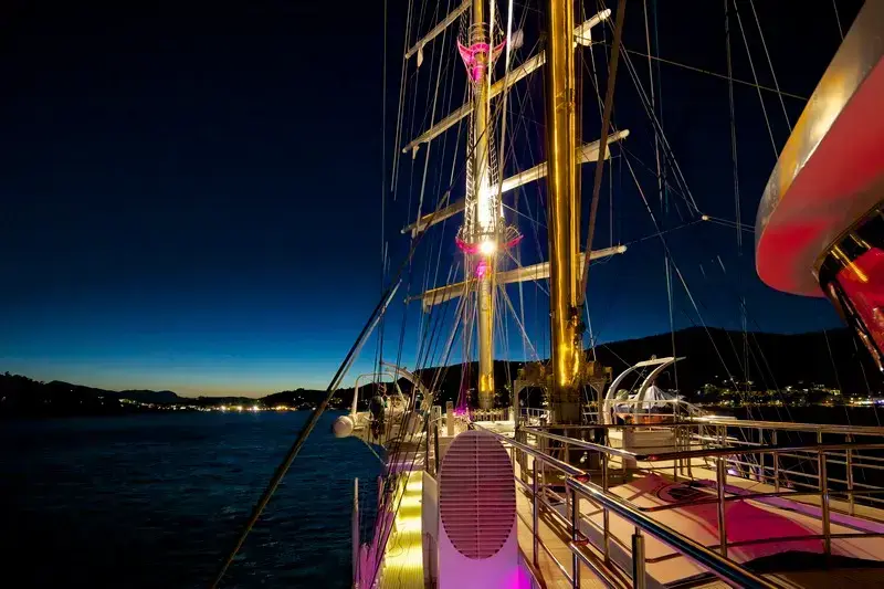 Running on Waves .webp