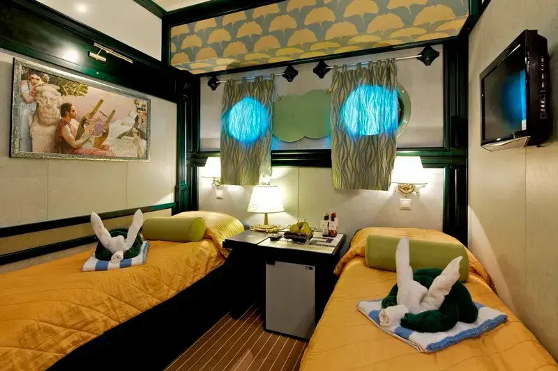 Running on Waves .webp