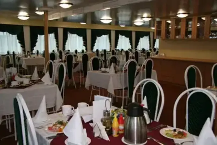 Ресторан Ладога.webp