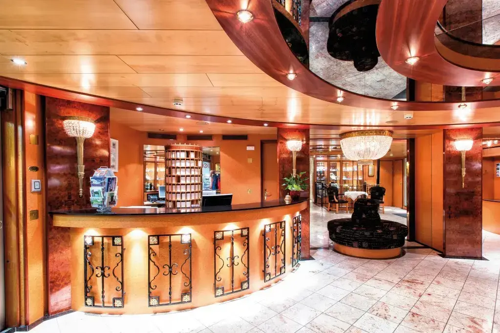 Central Foye Pearl.webp