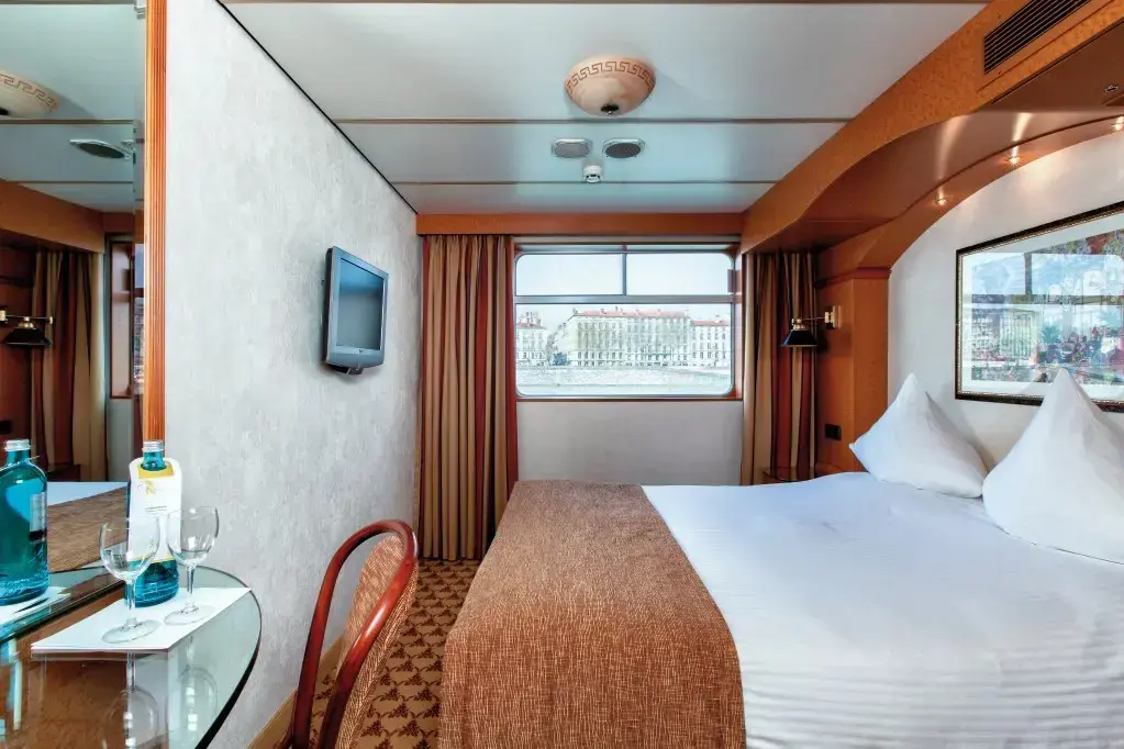 2 bed cab Pearl3.webp