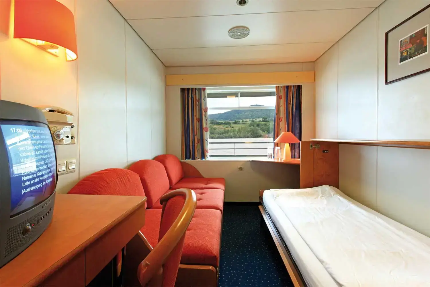 Каюты на ВЕРХНЕЙ палубе DANUBE.webp