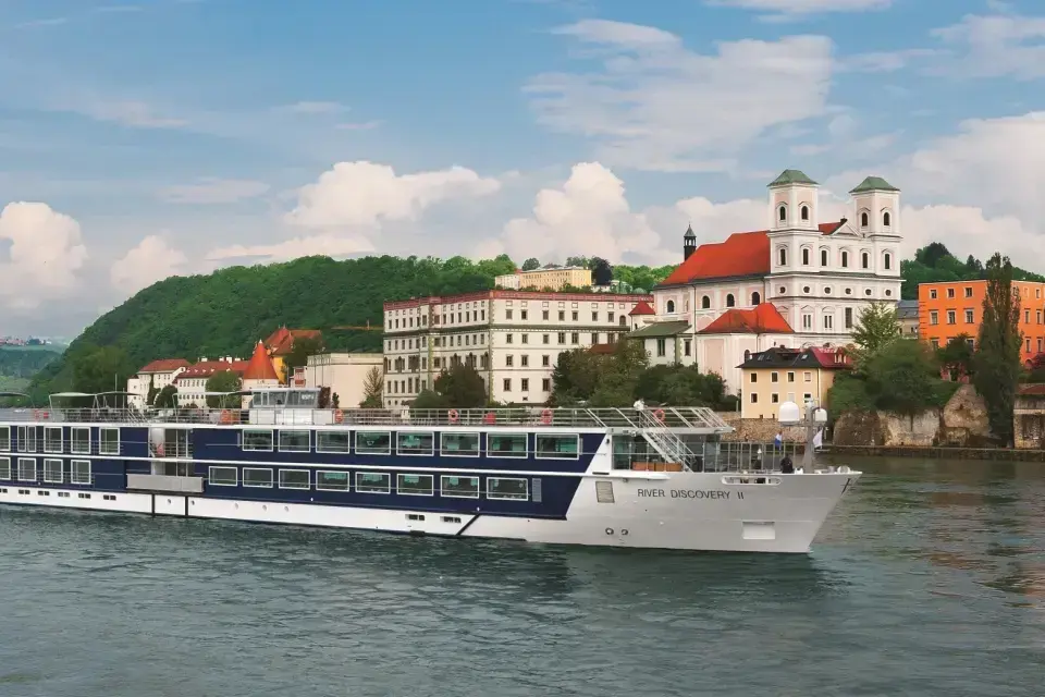 RIVER DISCOVERY II 5* 