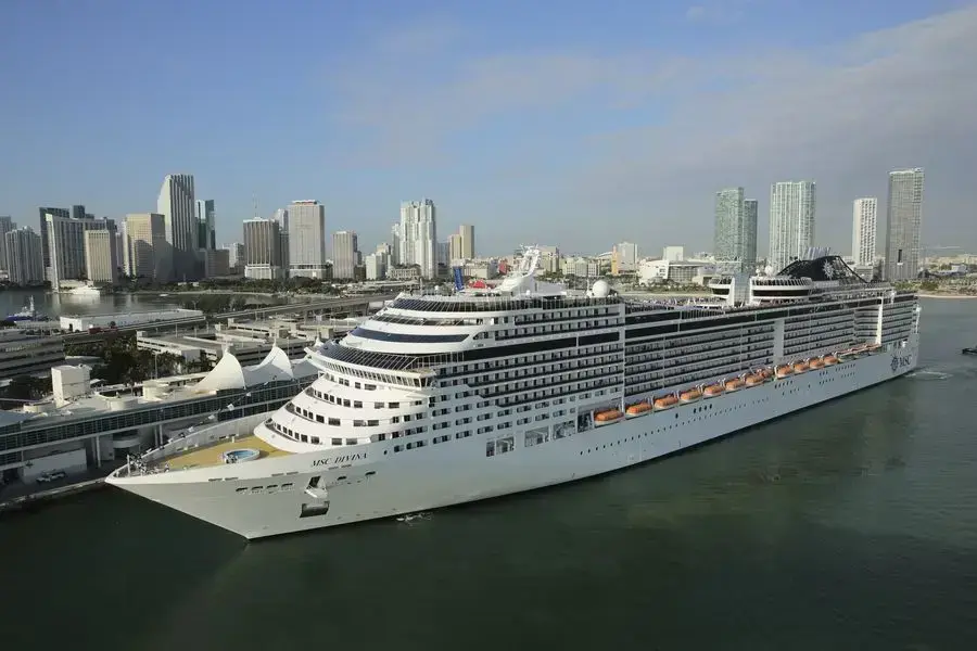 01_Ship_Caribbean_ arrival_at_PortMiami.webp