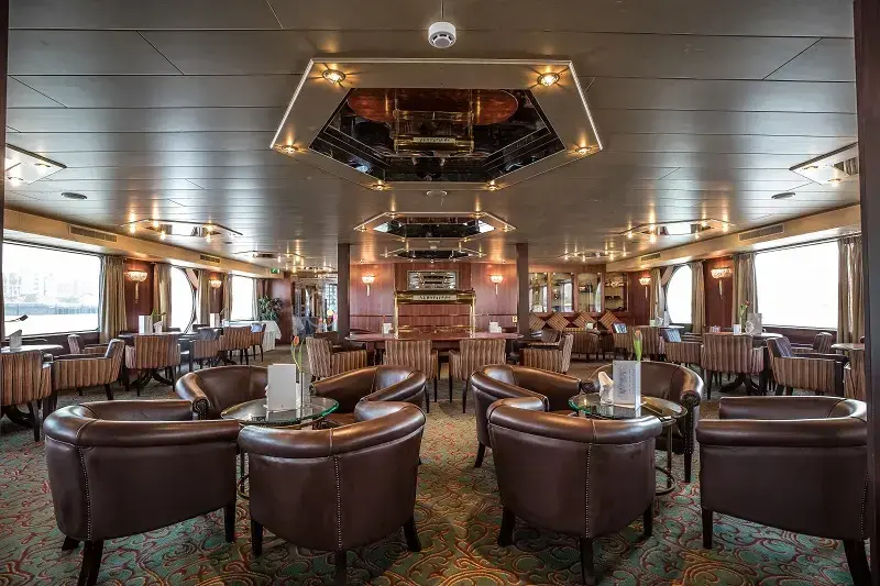 BW-Swiss Crystal bar lounge-3016.webp