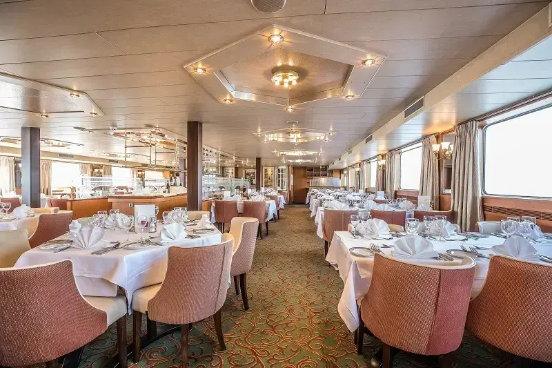 BW-Swiss Restaurant-2945.webp