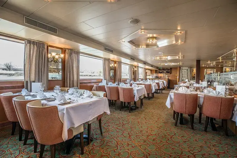 BW-Swiss Restaurant-2949.webp