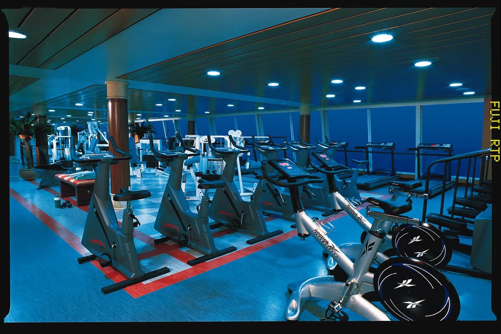 02_body_waves_fitness_center_hi.jpg