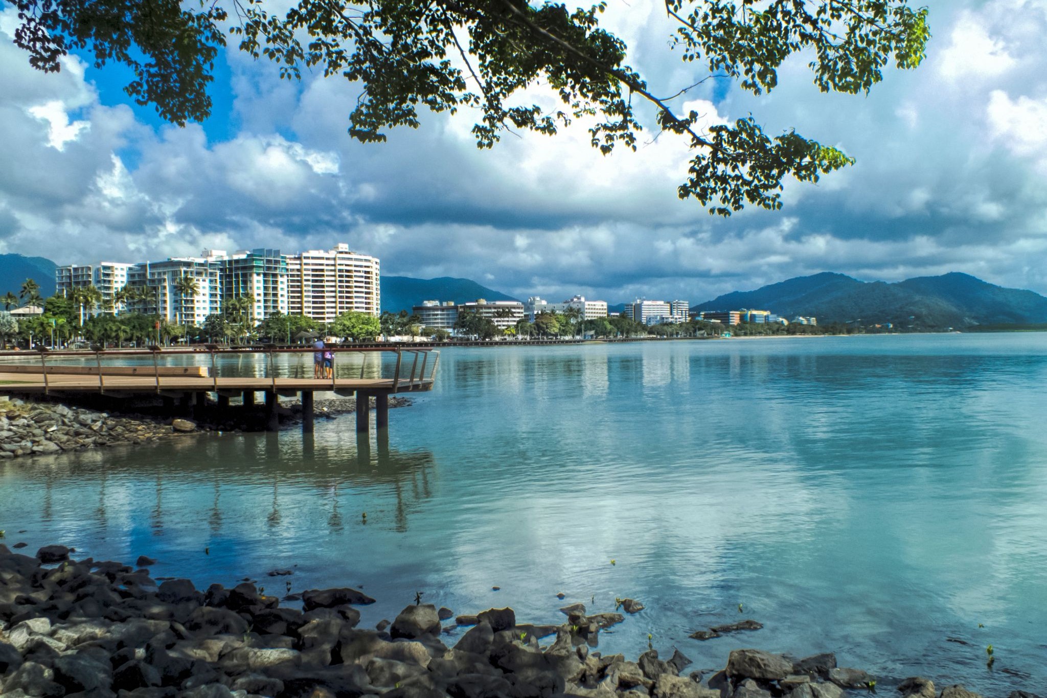 578_Cairns.jpg