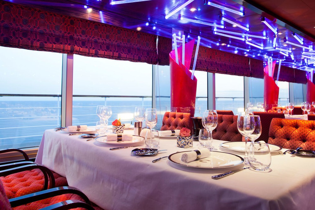 clubrestaurant-costa-fascinosa-lg.jpg