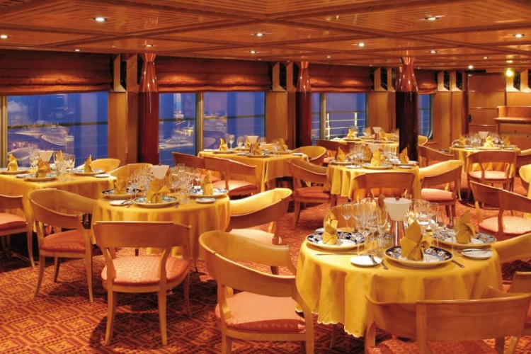 Costa Fortuna- Clubrestaurant.JPG