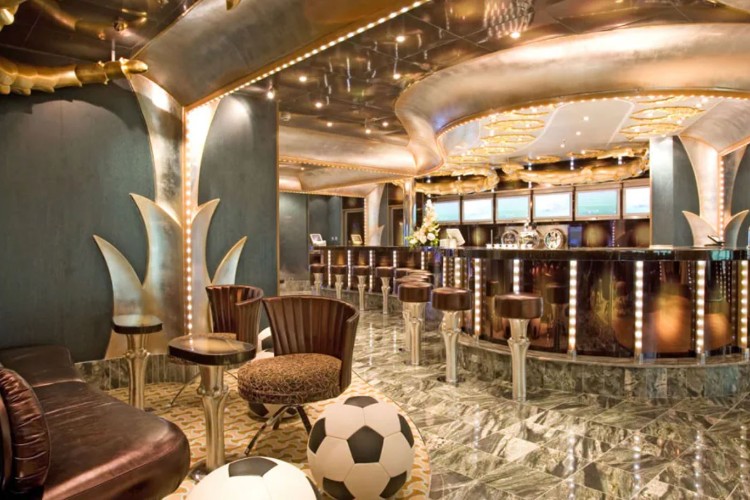 21 Serena spotbar.JPG