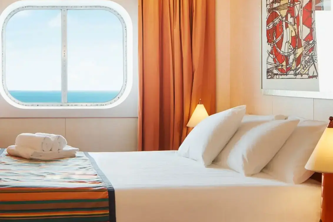 3 costa-serena-aussenkabine1.webp