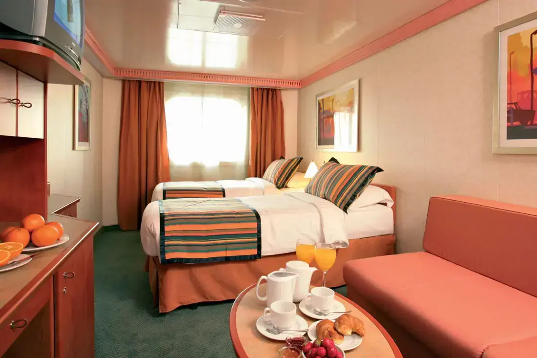 6 CostaSerena_Aussen.webp