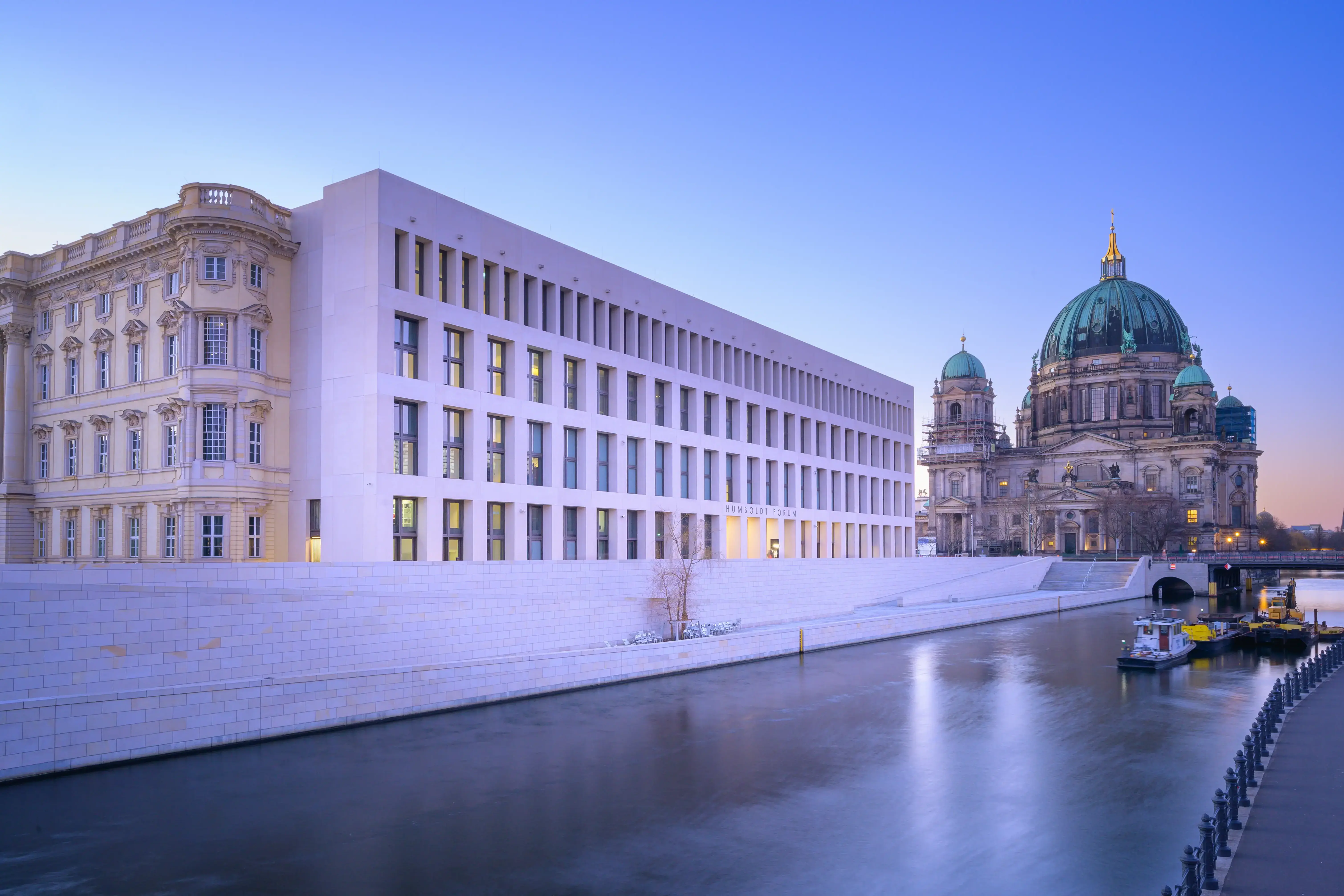 berlin-adobestock-490066858.webp