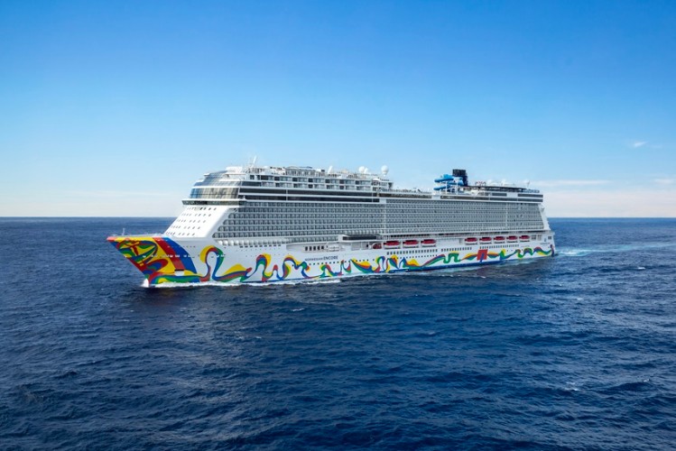 NCL_Encore_aerial_AtSea.jpeg