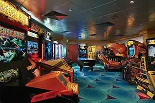 Norwegian_Cruise_Line_Norwegian_Jewel_Interior_Video_Arcade.webp