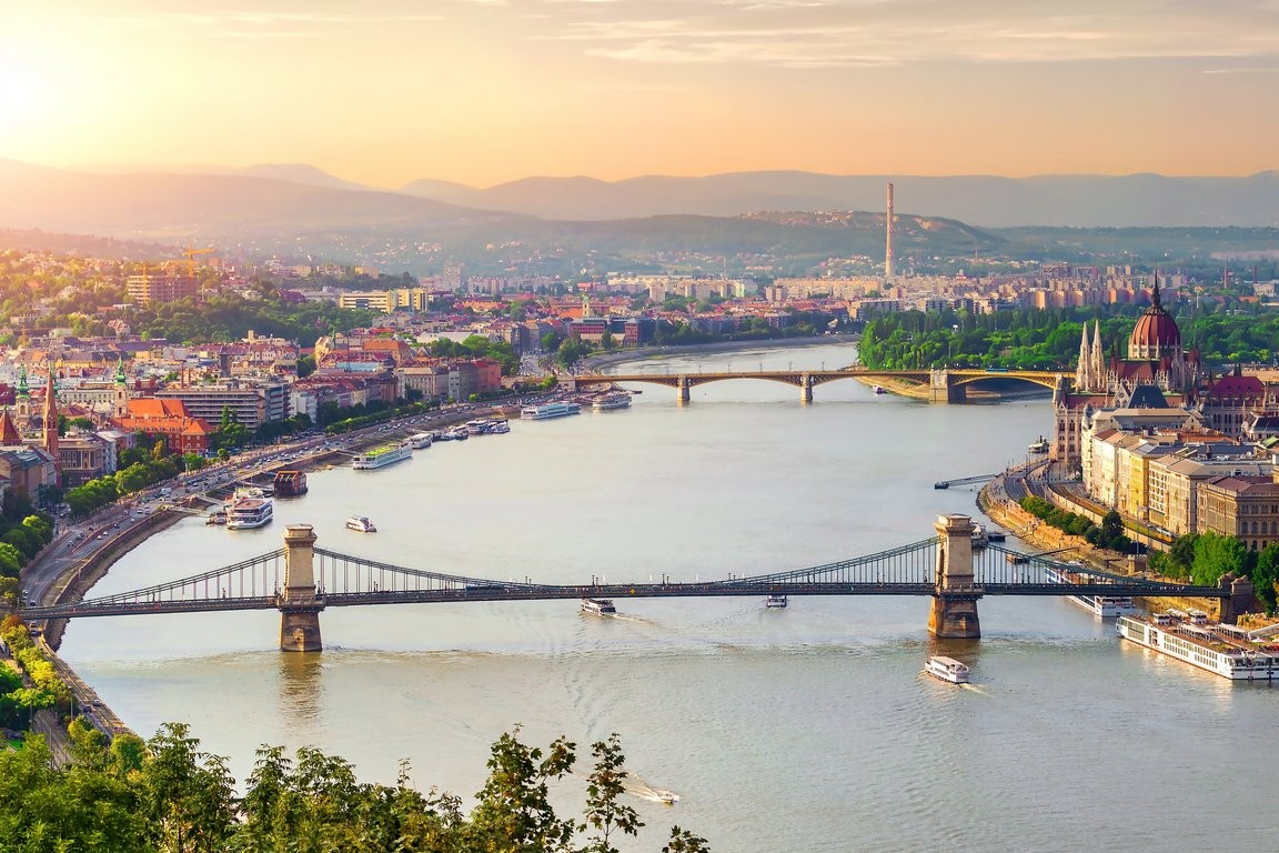 csm_AdobeStock_251055122_Budapest_6a78f5ea07.jpeg
