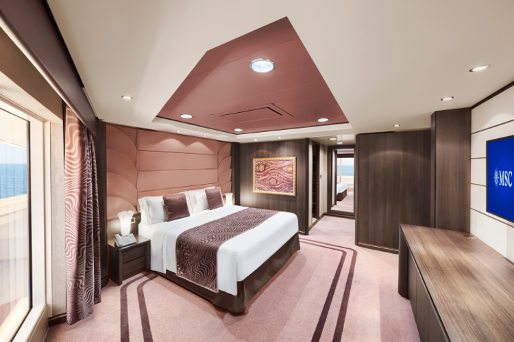 MSC25041579MSC  Divina MSC Yacht Club Executive & Family Suite (YC2).png