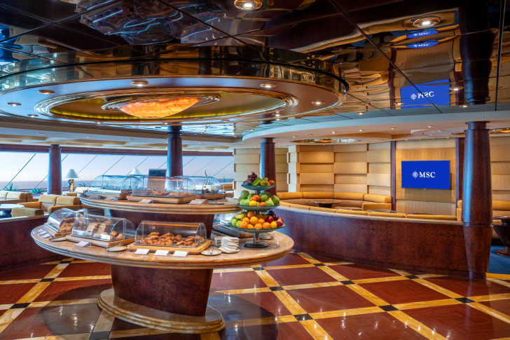 MSC25040010MSC Fantasia, MSC Yacht Club  Top Sail Lounge.png