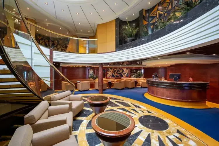 MSC25040004MSC Fantasia, MSC Yacht Club  Concierge Area.webp