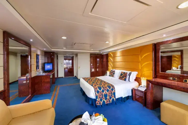 MSC Fantasia, MSC Yacht Club Deluxe Suite (YC1) 1.webp