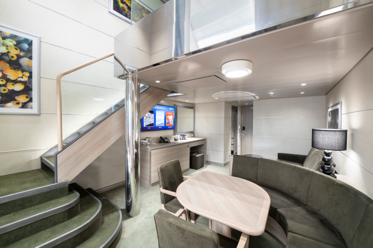 MSC20002587MSC Grandiosa, MSC Yacht Club Duplex Suite with whirlpool bath (YJD).png