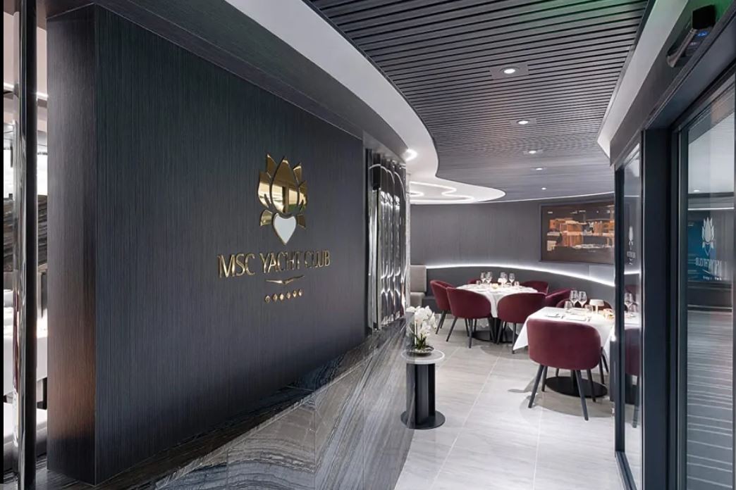 Yacht Club Restaurant.JPG