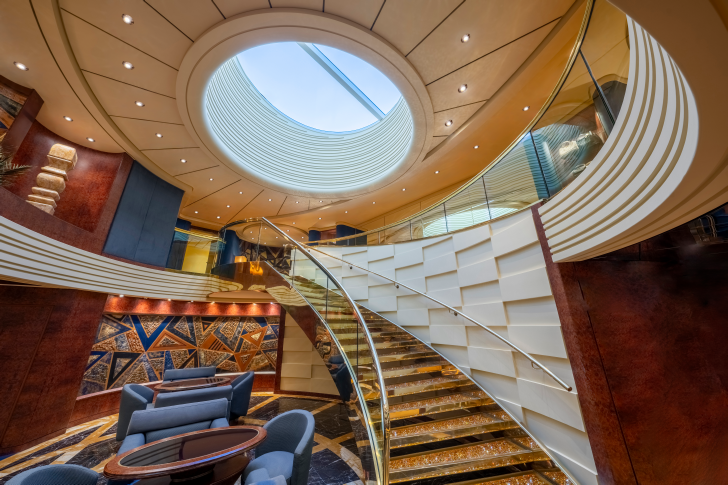 MSC25042584MSC Splendida, MSC Yacht Club - Concierge Area.png