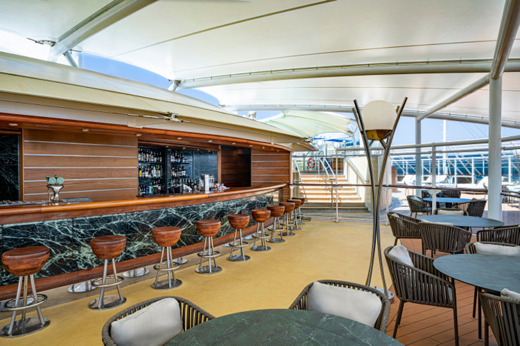 MSC25042587MSC Splendida, MSC Yacht Club - The One Bar.png
