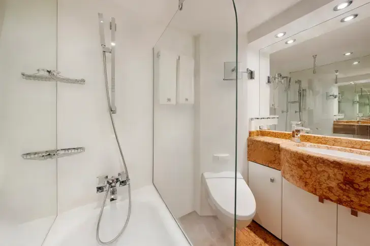 MSC25042683MSC Splendida, MSC Yacht Club Deluxe Suite - Bathroom (YC1).webp