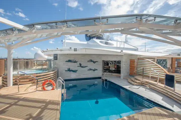 MSC21007049MSC Virtuosa, MSC Yacht Club Pool.webp