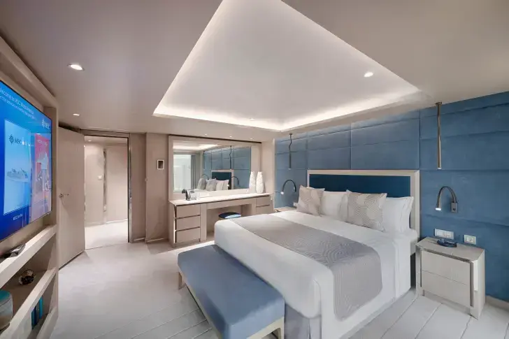 MSC25042134MSC World America, MSC Yacht Club Owner's Suite with Whirlpool Bath (YC4).webp