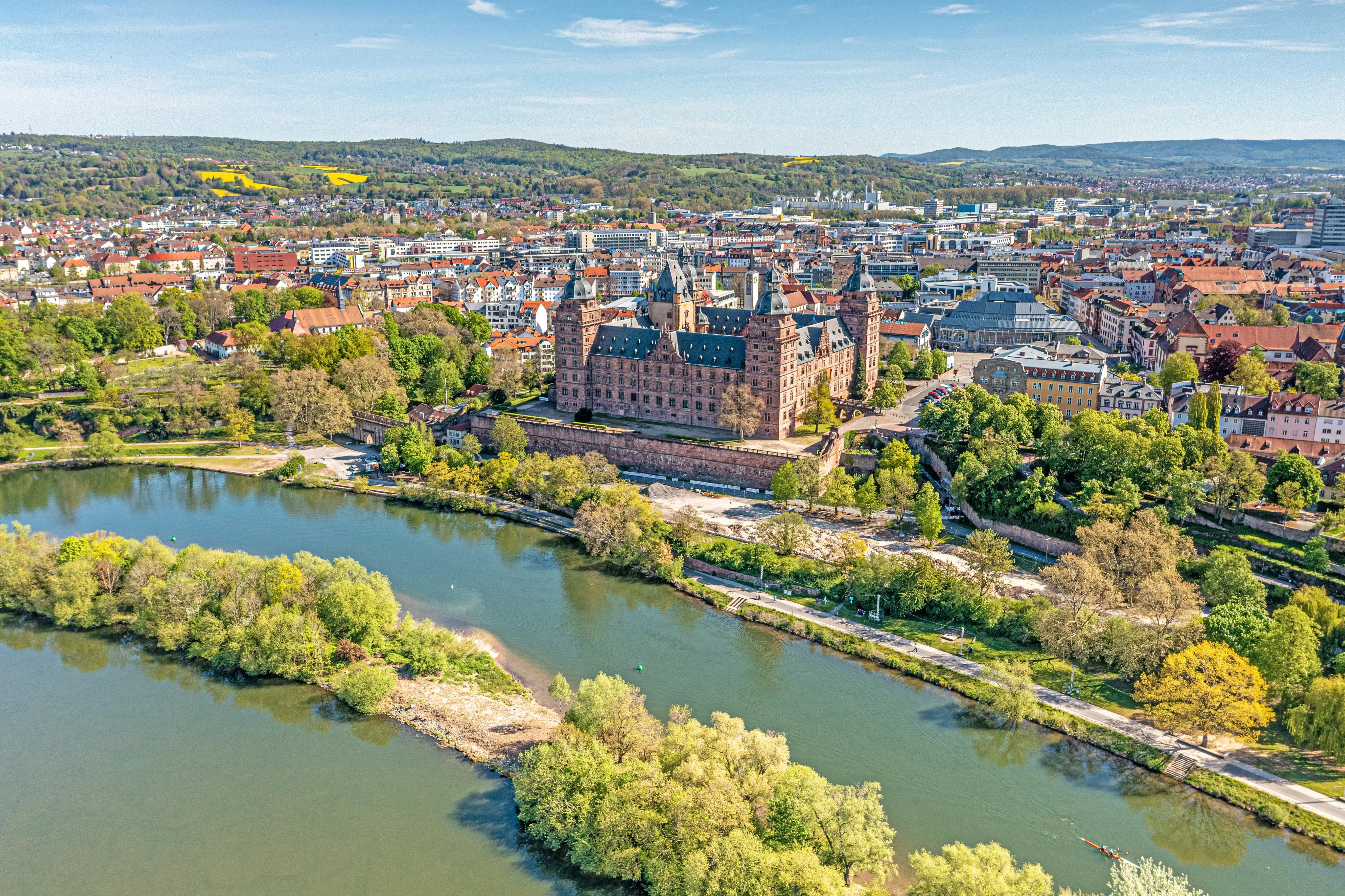 AdobeStock_433576366_Aschaffenburg.webp