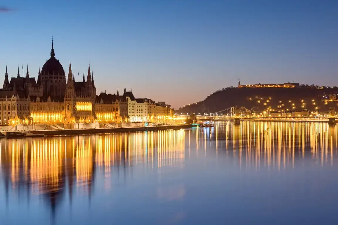 csm_AdobeStock_239971430_Budapest_9c2d5f8e77.webp