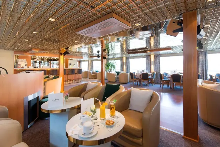 salon bar 4.webp