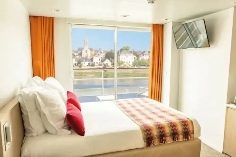 UPPER DECK 1 DOUBLE BED CAT C.webp