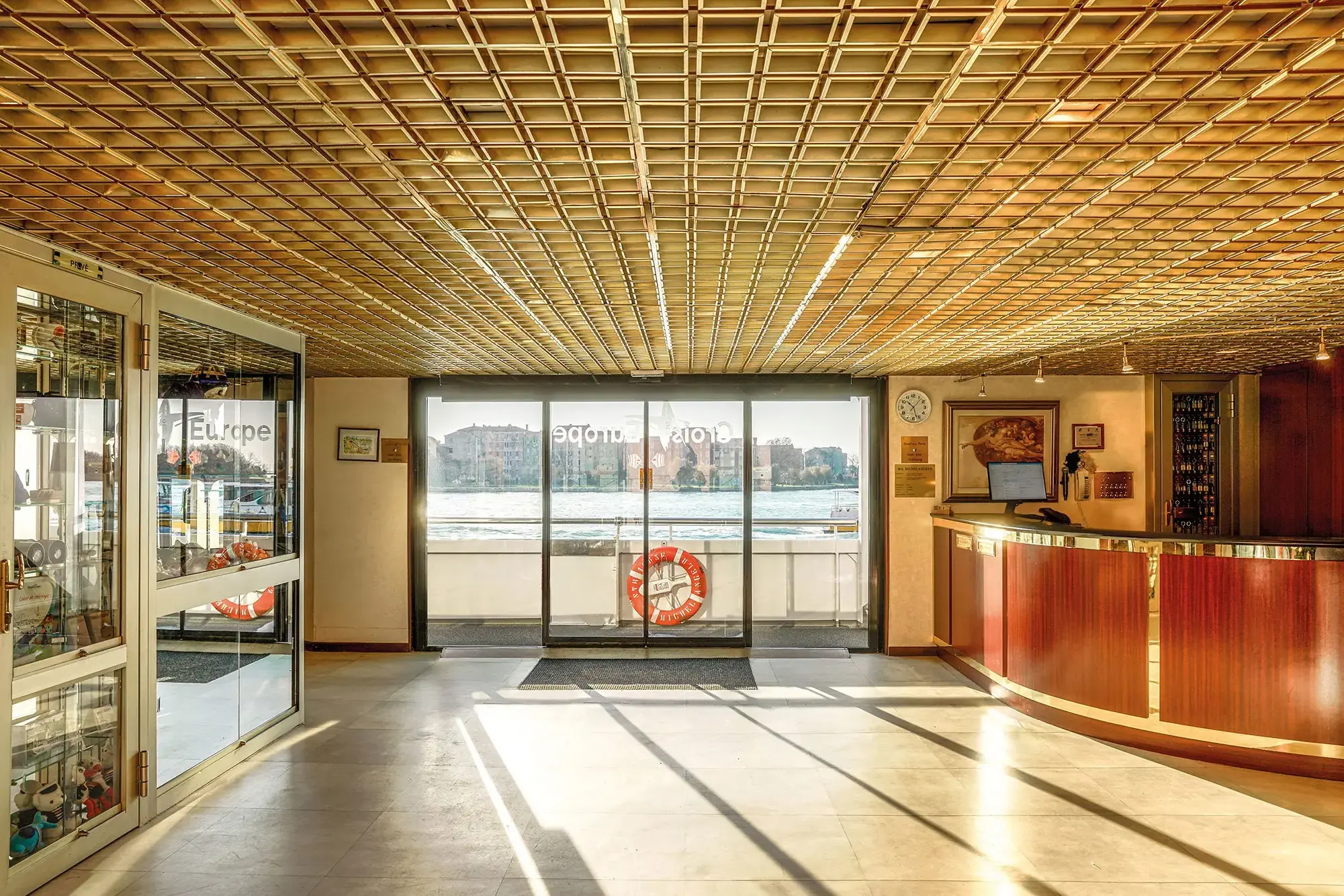 15 Reception croisieurope-ms-michelangelo.webp