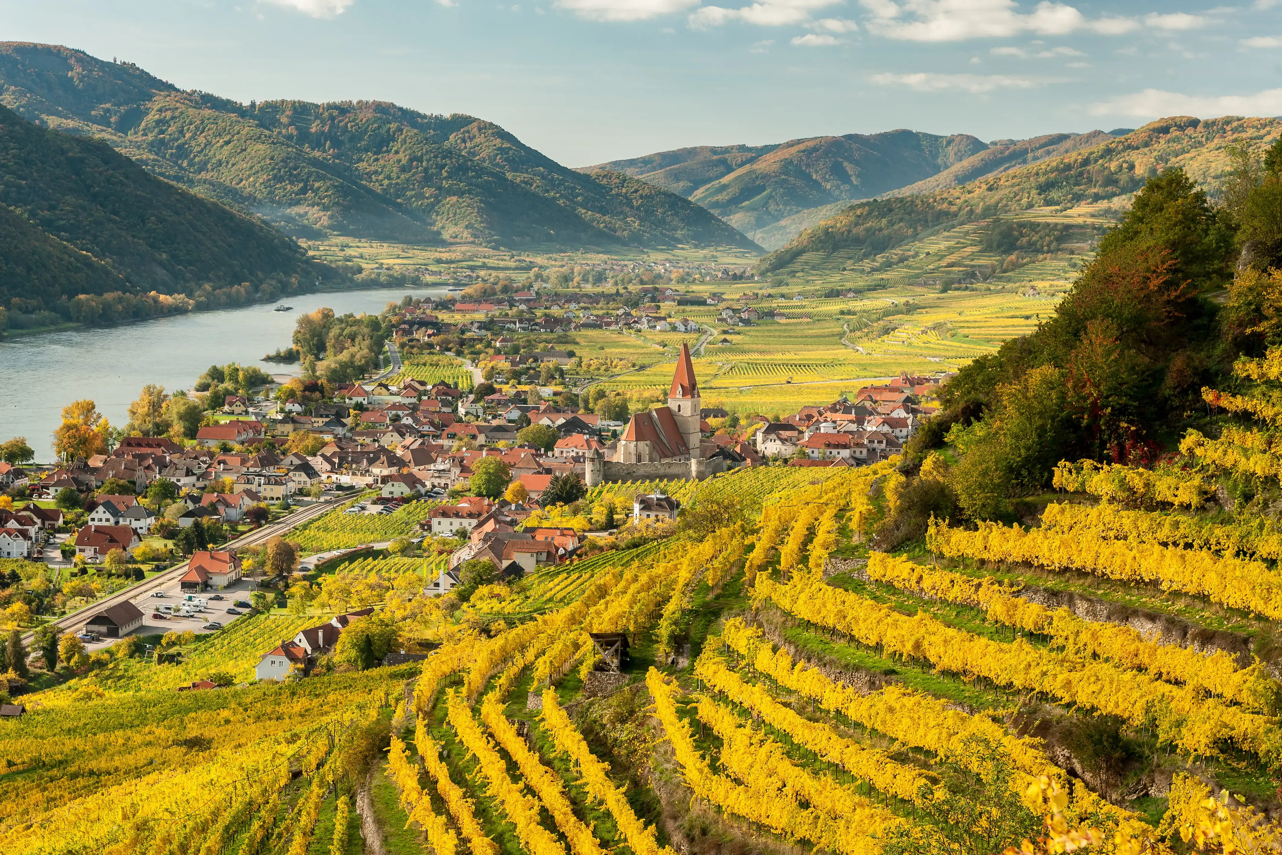 donau-adobestock-177398328.webp