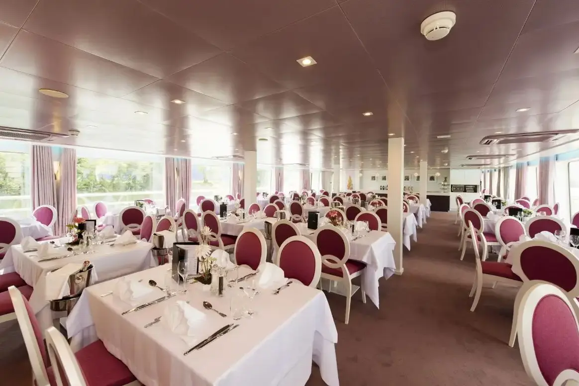 MS Douce France Restaurant.webp