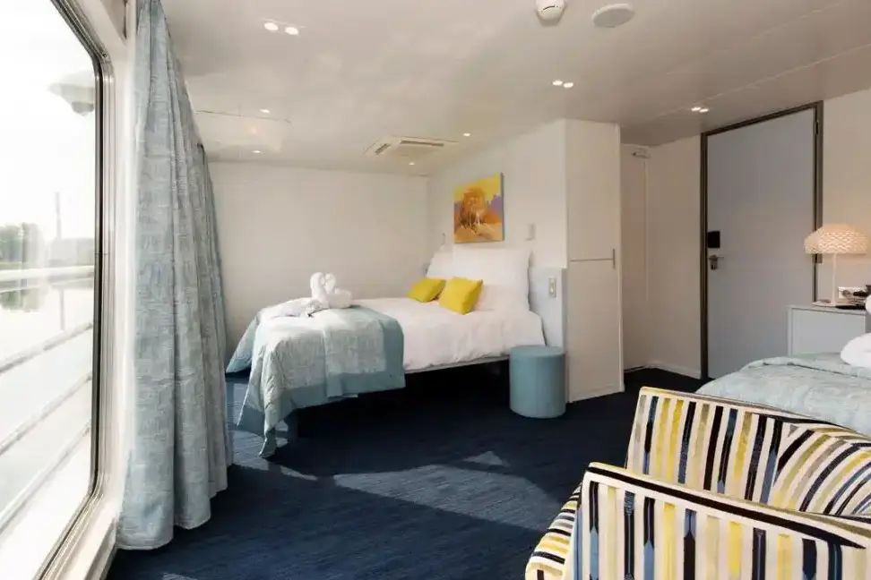 MS Douce France Cabin 1.webp
