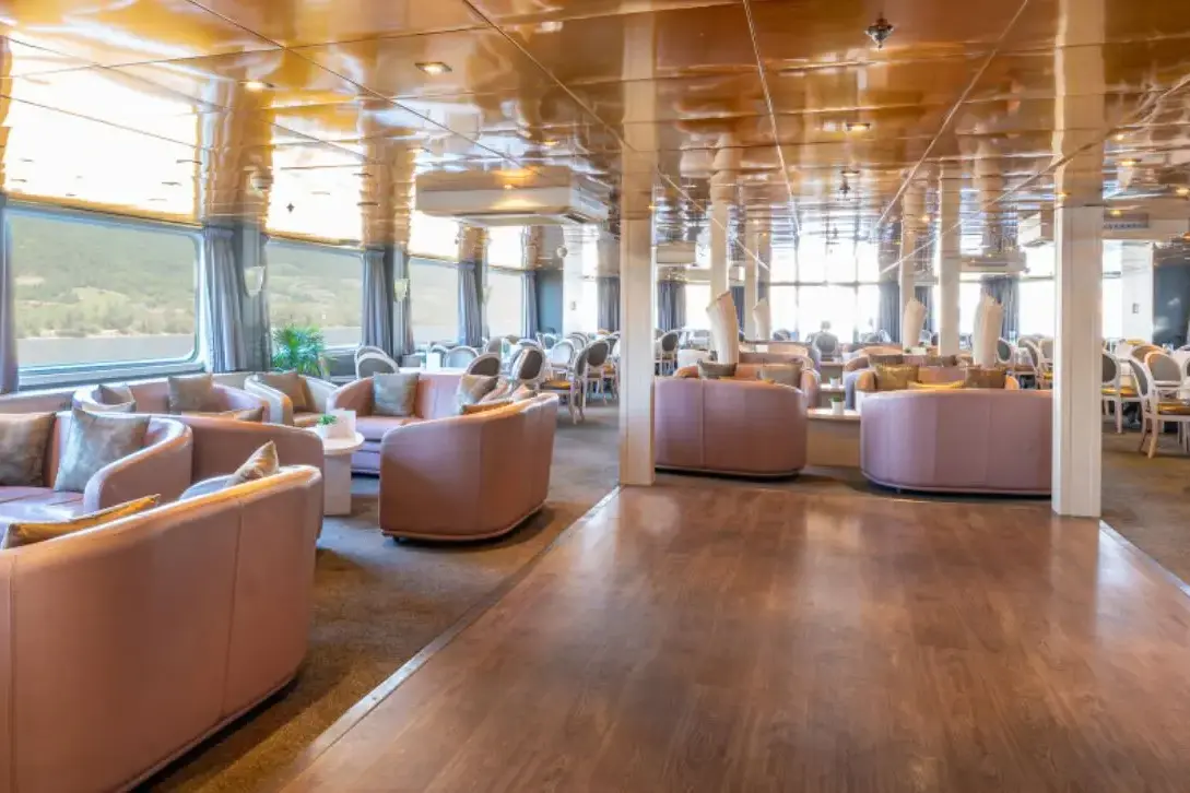 ms-gerard-schmitter-bar-10.webp