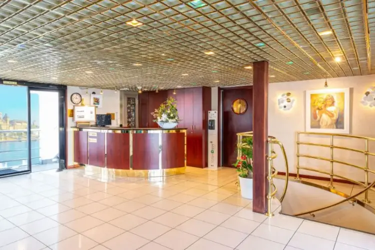 ms-la-boheme-reception 3.webp