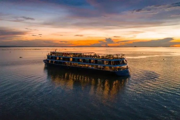 RV Indochine II 15.1 ship.webp